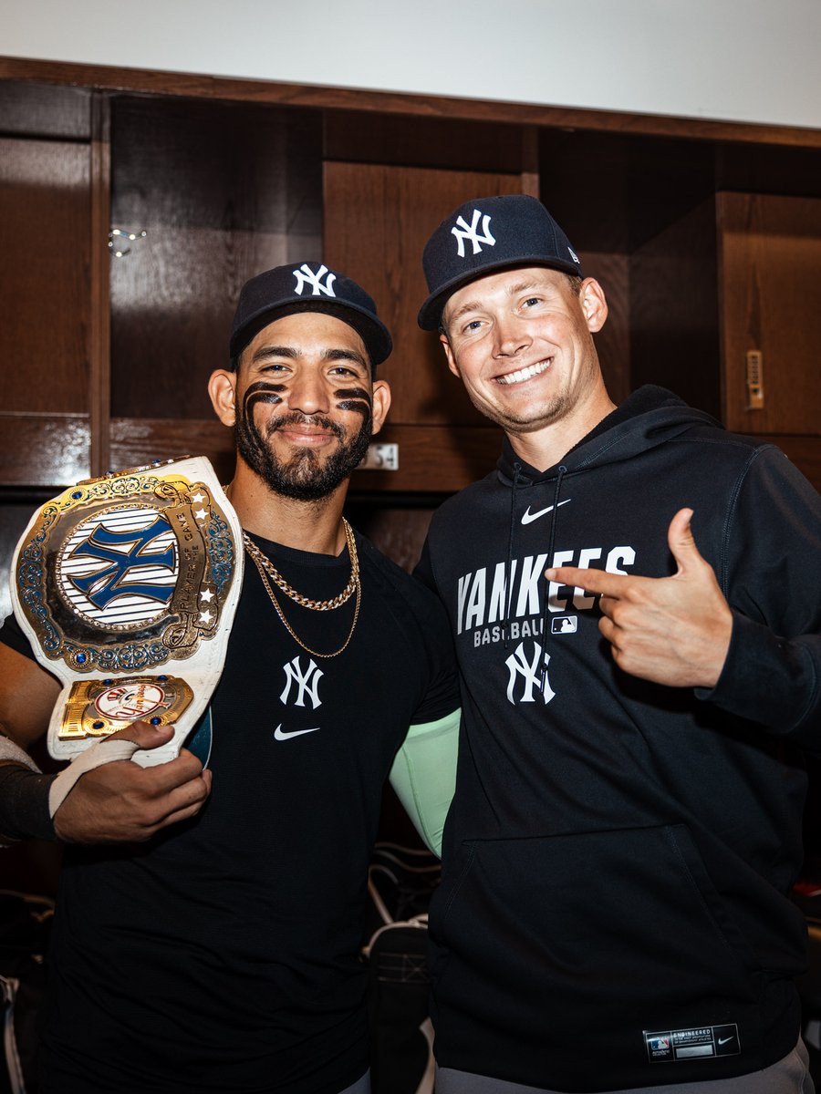 Yankees's tweet photo. Go-Ahead Homer ✅
Game Belt ✅

#RepBX https://t.co/dscQn2LP56