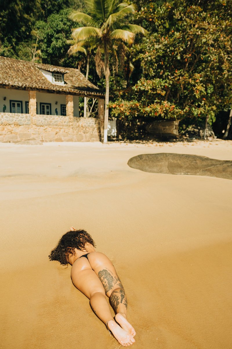 Leaked01Rj's tweet photo. oq acham desse paraiso? rs 🙃 https://t.co/FfIzmS472B