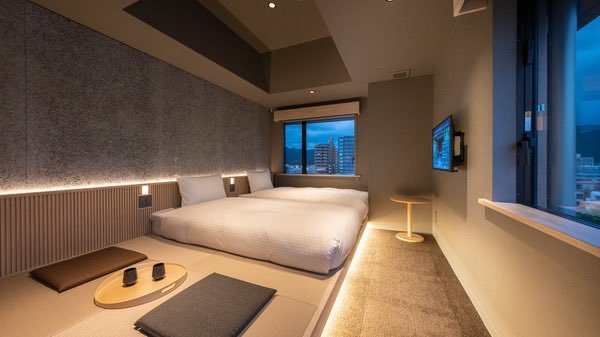 miicosann's tweet photo. このお部屋と露天風呂ある大浴場でのんびり過ごせて、1人5,690円〜(3名1室)は反則では…。 https://t.co/YFSfeCy3uO
