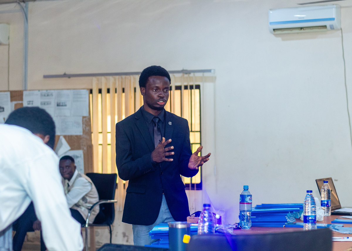 JeremiahObikoya's tweet photo. I did my internal defense for my final year project last month. https://t.co/iFHkjzRvvf