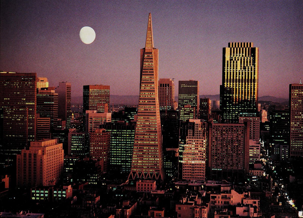 sovietsoleri's tweet photo. San Francisco, 1985. Photograph by Mark Stephenson. https://t.co/LAymixNEUA