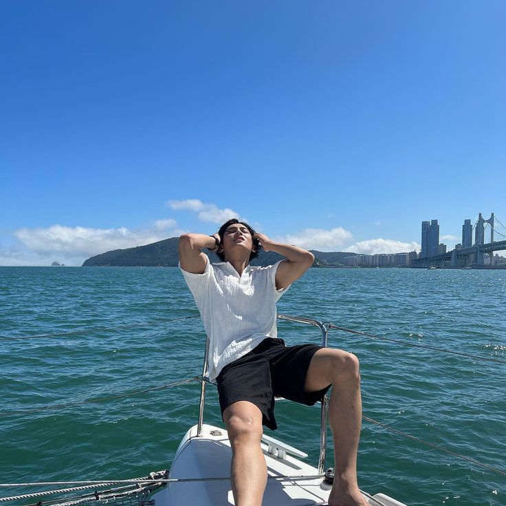_prettyboy_0's tweet photo. ㅤ

                       🛥     ۟   #HBDNai
#NaiEsLaIncondicional https://t.co/7W3bFnYEVp