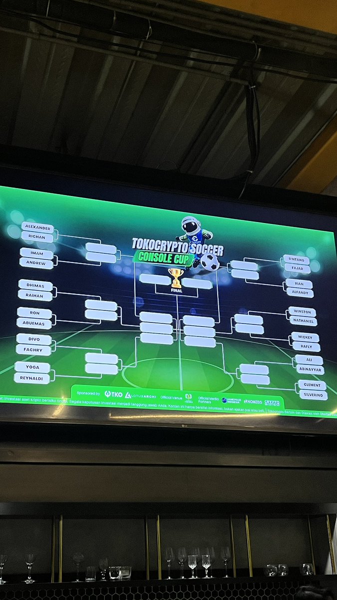 decentralived's tweet photo. Pecah banget euforia Tokocrypto Soccer Console Cup kemarin di Gamers Paradise! 🎮🔥 Kesempatan mabar FC26 bareng KOL favorit & seru-seruan bareng komunitas crypto emang ga pernah gagal.
Thanks @Tokocrypto udah bikin event sekeren ini! 🙌⚽️
#Tokocrypto #ConsoleCup #Web3Community https://t.co/S3wHu0nxBz
