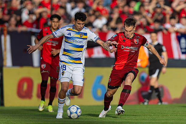 la12tuittera's tweet photo. 🔚Final:

Newell's 2 - #Boca 2.

⚠️Flojo arranque del torneo en los 2 partidos de visitante para #Boca: 1 punto de 6.

❓¿Qué piensan del partido del Xeneize? https://t.co/dGBv1hRKd7