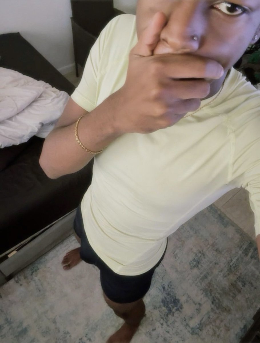 Kashbuxch's tweet photo. Yoo chat wtw🌝¿ https://t.co/IzOKRmM07D