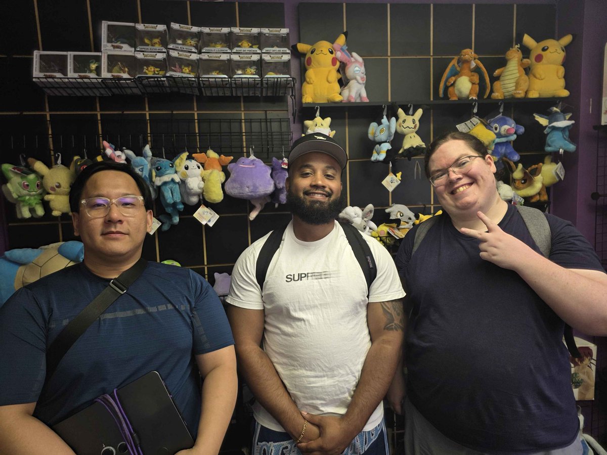 RVAFGC's tweet photo. #tkr #Streetfighter６ Street Fighter 6 top 3 yesterday at the King Returns 41.
1st Yevink
2nd vesetnet
3rd GA AkumaG https://t.co/jMbDfiH8jS