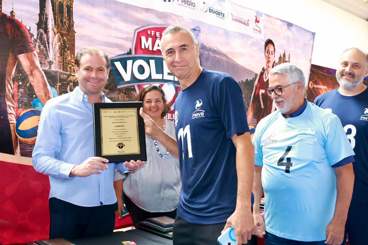 ReportedelI's tweet photo. Concluye Festival Máster de Voleibol 2026 en Puebla Capital. https://t.co/1UY7SjHqfR https://t.co/omdRgYMYis
