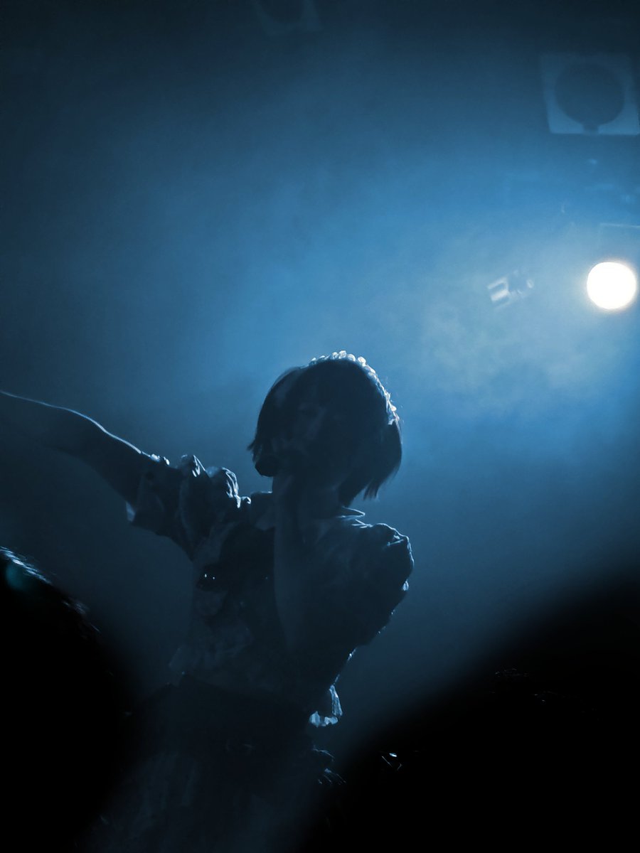 st_sand_dog's tweet photo. RAY presents「Blue Vibes」
2026年7月 29日 (水曜日)
髪型いい感じなまおﾃｨｽとhighツインテ友希ﾃｨｽ
RAYはイイぞー
Liveがいい！ https://t.co/cFFkMNiWr9