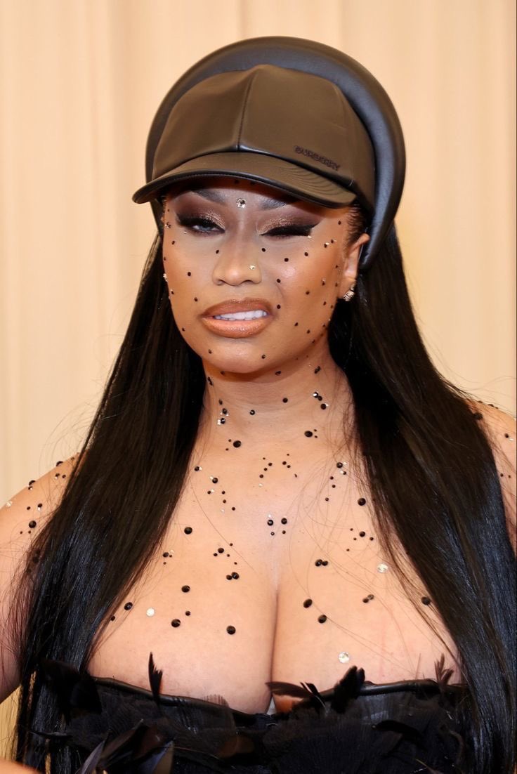 Pretie_brown's tweet photo. Met Gala head shots>>> https://t.co/XplTqohvlk