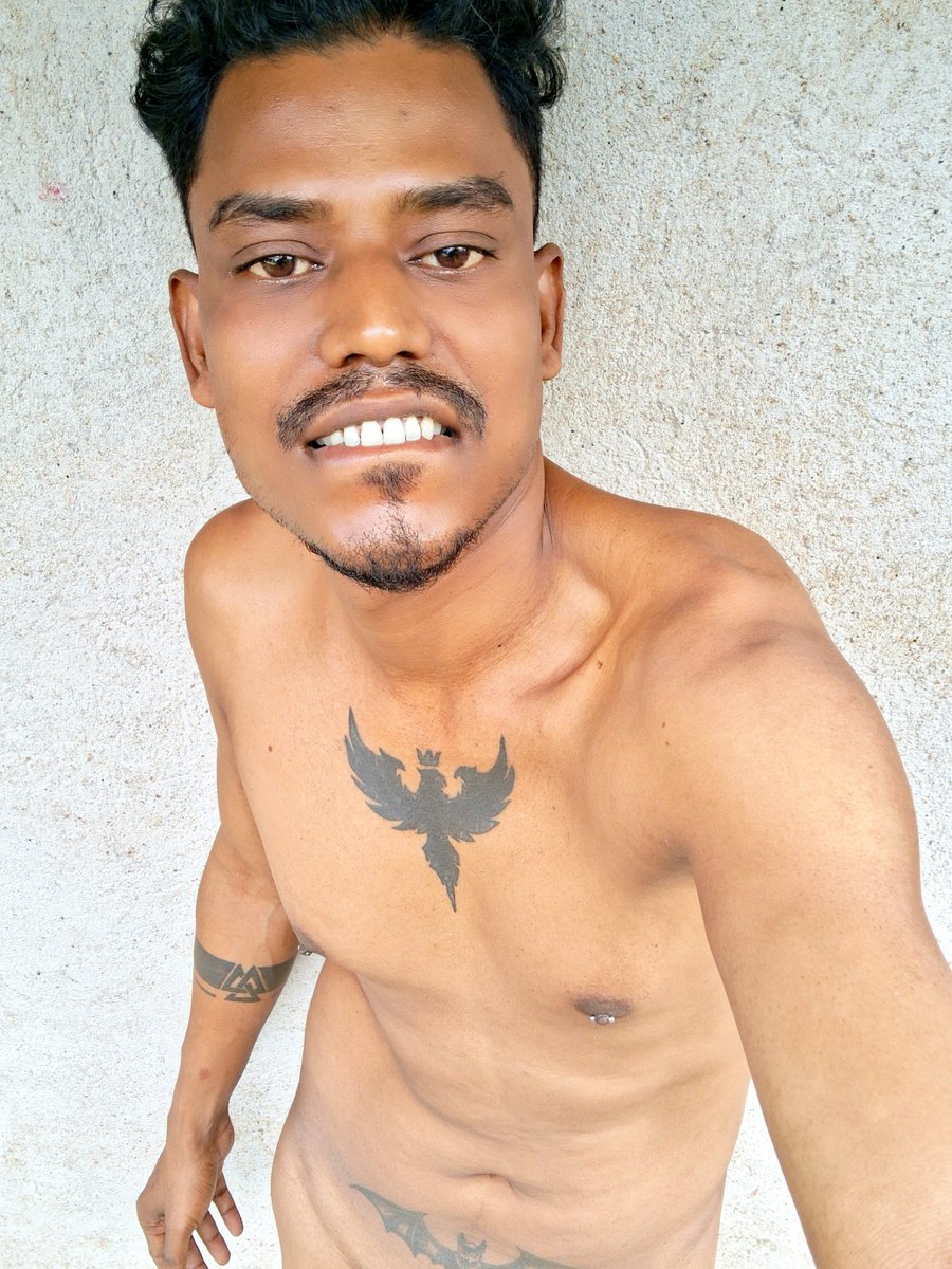 realshutter_in's tweet photo. "Smiling & shirtless for you π₯
DM if you want more"
#RealShutterIn #DesiGay #GayBangla https://t.co/VV2ZczHD6h