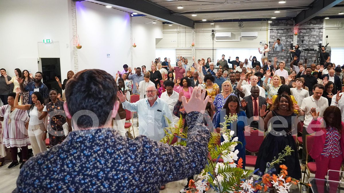 CCOANHarry's tweet photo. What a glorious time in the presence of God! As you go into this new week, may the Word you received continue to strengthen your faith!
๐บWatch on YouTube: https://t.co/vbygCsI00v
#CCOANAlmere #SundayService #ProphetHarry #ProphetGeorge #Grace https://t.co/hTcyYVRTHm