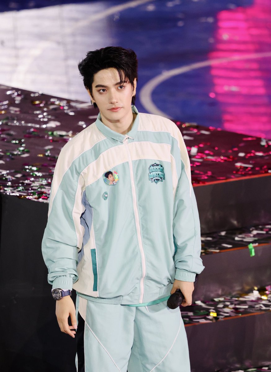 nattanaxx's tweet photo. สวัสดีครับ ผมนัน New Gen นะครับ

นันอาจจะพิมพ์ไม่เก่งน้าครับ  ความรู้สึกของงานรวมค่ายครั้งแรกของตัวเอง นันมีความสุขมากๆครับโชว์ที่นันได้โชว์ไป นันตั้งใจซ้อมมากๆ นันไม่ได้ทำอะไรแบบนี้ตั้งแต่ประถม ฝากพี่ๆทุกด้อมเอ็นดูนันด้วยนะครับ รู้สึกยังใหม่มากเลย🥺
#DMDSportsDay2026 
#nattanax https://t.co/vHJcjNgWUC