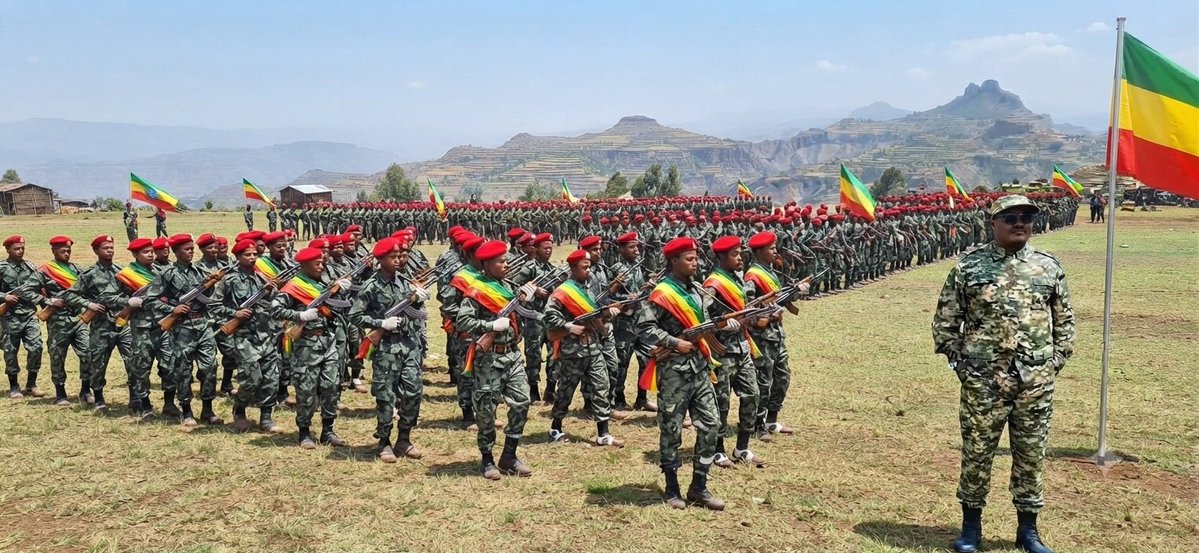 samibebi1's tweet photo. የሕንድ ወይም የኡጋንዳ መከላከያ ኃይል አደለም!
 የአማራ ጠባቂ ስፔሻል ኮማንዶ ነዉ። https://t.co/IBeQ0GfEdD