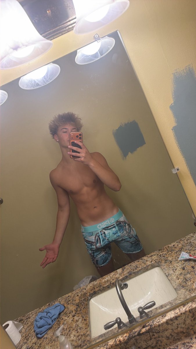 cartersplaypen's tweet photo. https://t.co/Z2gf9M8pm2