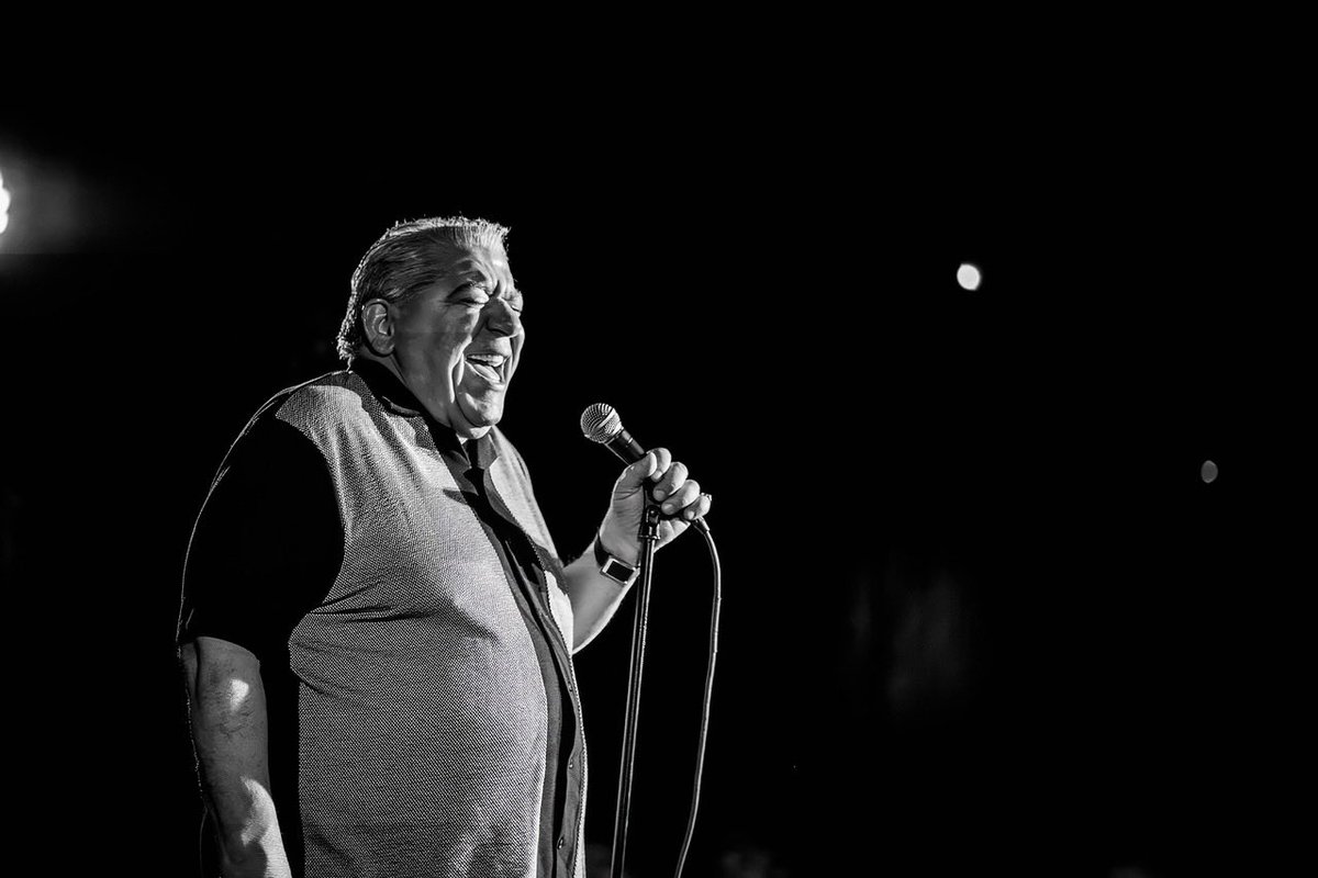 madflavor's tweet photo. RIP Vincent Pastore …..Uncle Joey is still slinging…. https://t.co/rYvwN5c7Ji