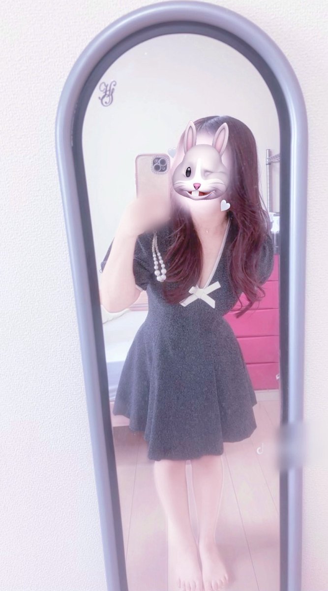 con_iozb's tweet photo. ここ最近の服👗
仕事が忙しくて更新頻度低くてごめんね💦
8月は緩めに更新出来たらいいなと思います😌それまで楽しみに待っててね💕︎ https://t.co/SWwlYpw21v