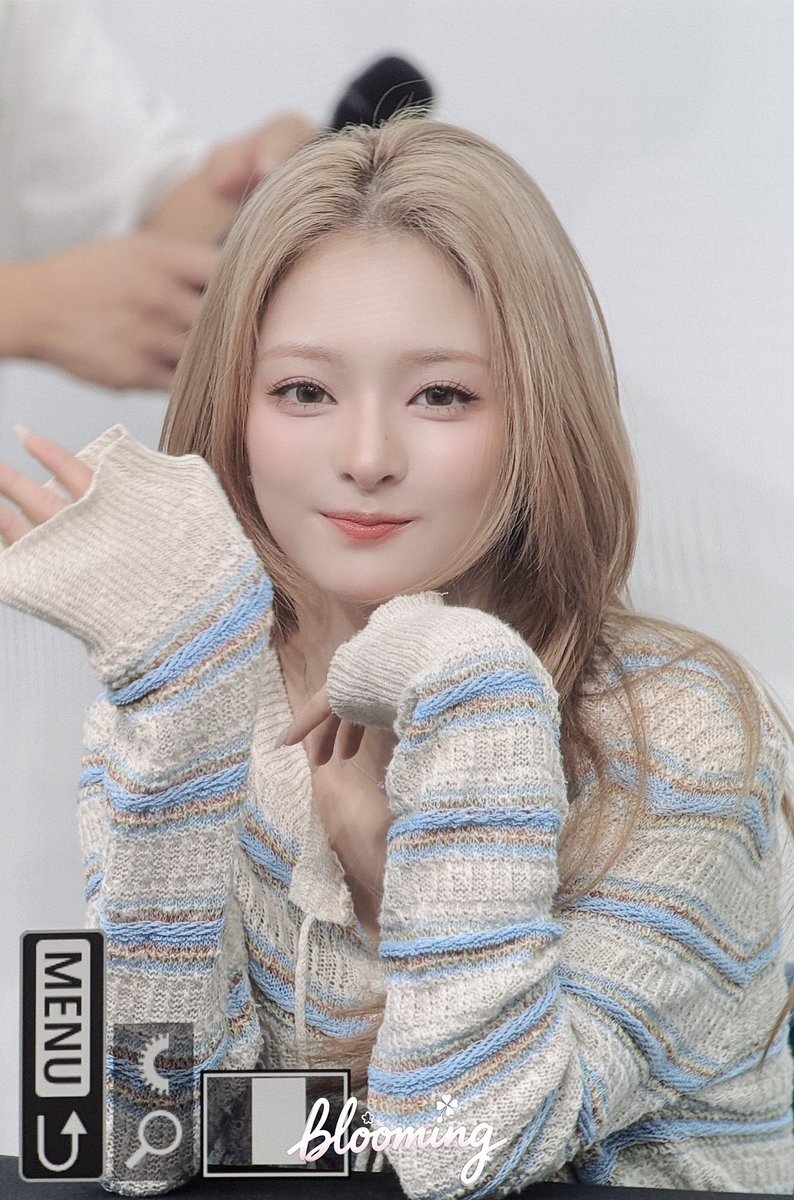 nakkodex's tweet photo. 260802 Fansign https://t.co/f0otH8vAFO