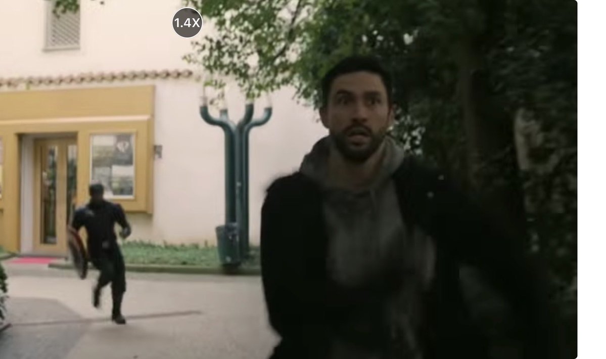 ocazos's tweet photo. @FrubiousDolphin Ah okay yeah thats clearly a man in combat totally not running away. Oh yeah thats clearly not a man with his hands up either how foolish of me. Oh how double foolish of me that’s clearly not an urban area with civilians who just saw CAPTAIN AMERICA behead a man/cave his chest in https://t.co/3lZhhLu5vo