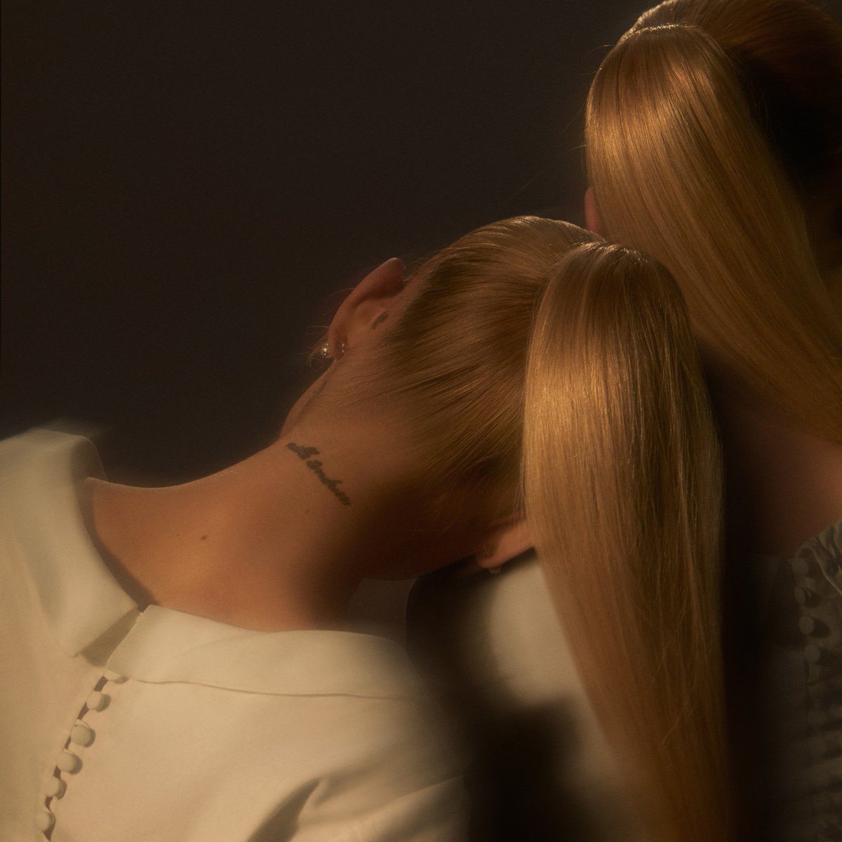 arianaisbrighter ꕤ tweet media