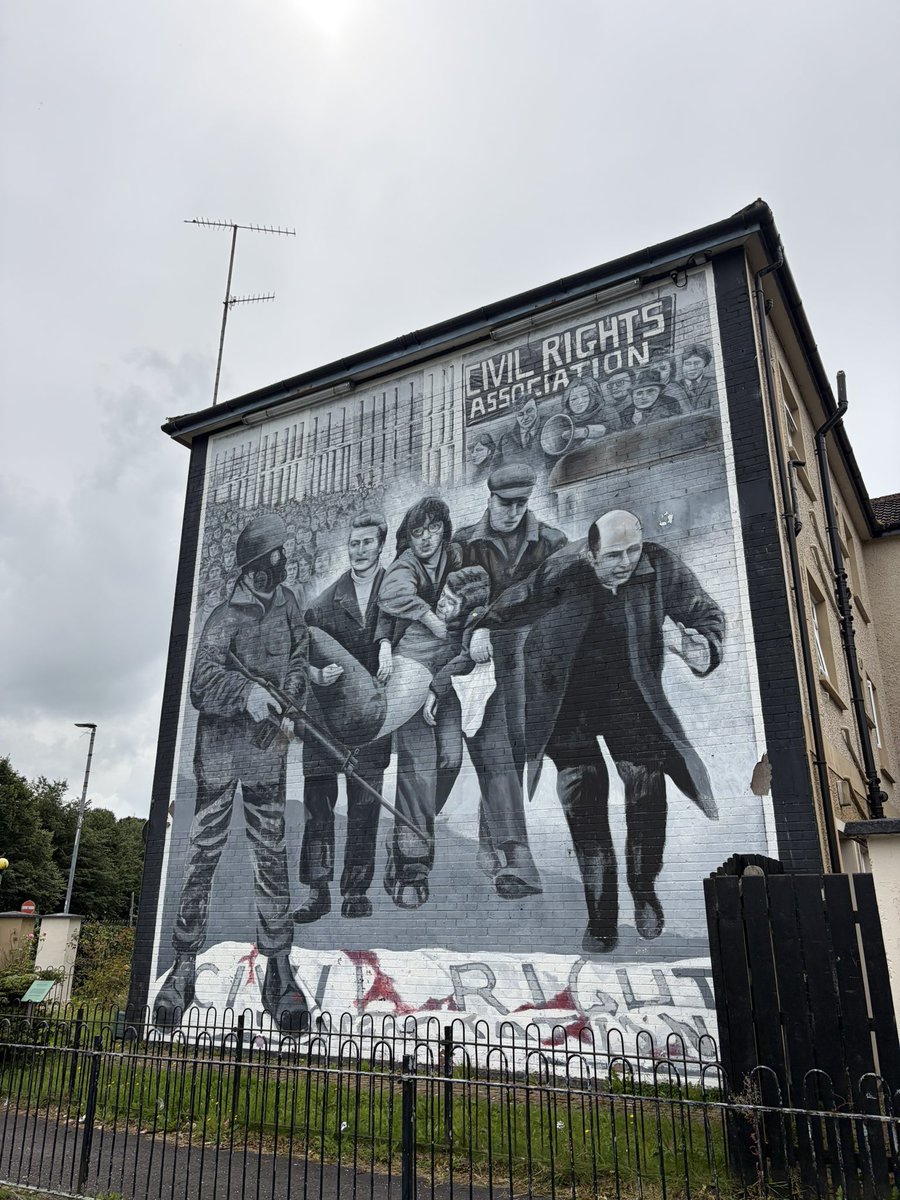 eathedocument's tweet photo. once you’ve been to derry you’ll never stop wanting to beat the british government to death with your bare hands https://t.co/gs67MDl5VJ