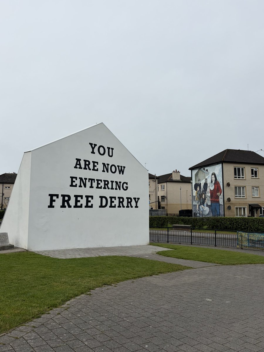 eathedocument's tweet photo. once you’ve been to derry you’ll never stop wanting to beat the british government to death with your bare hands https://t.co/gs67MDl5VJ