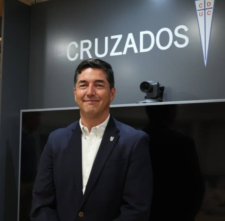 AviadorMirr's tweet photo. TODA TUYA CONCHA DE TU MADRE!!

- Montes llega justo ante EDLP
- Corral demasiado verde
- SIN REFUERZOS 

(Volvemos a los tiempos de Larraín y Estevez) 

#LosCruzados
@Cruzados https://t.co/LjhK6O71cv