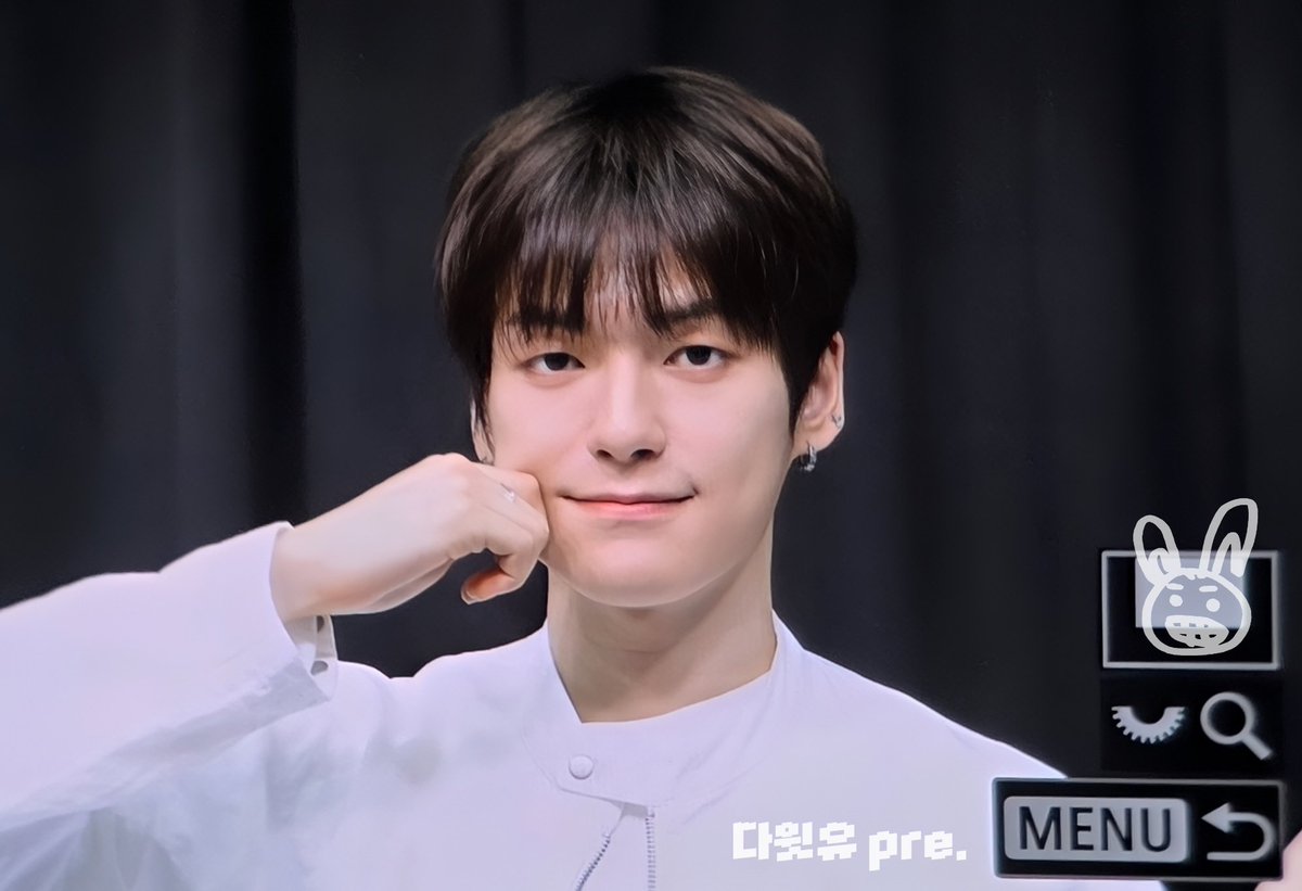 dawith_you's tweet photo. 7월도 수고했고, 8월도 잘부탁해🩵

#이펙스 #EPEX #위시 #WISH #곽다윗 https://t.co/0wiiYQNeuy