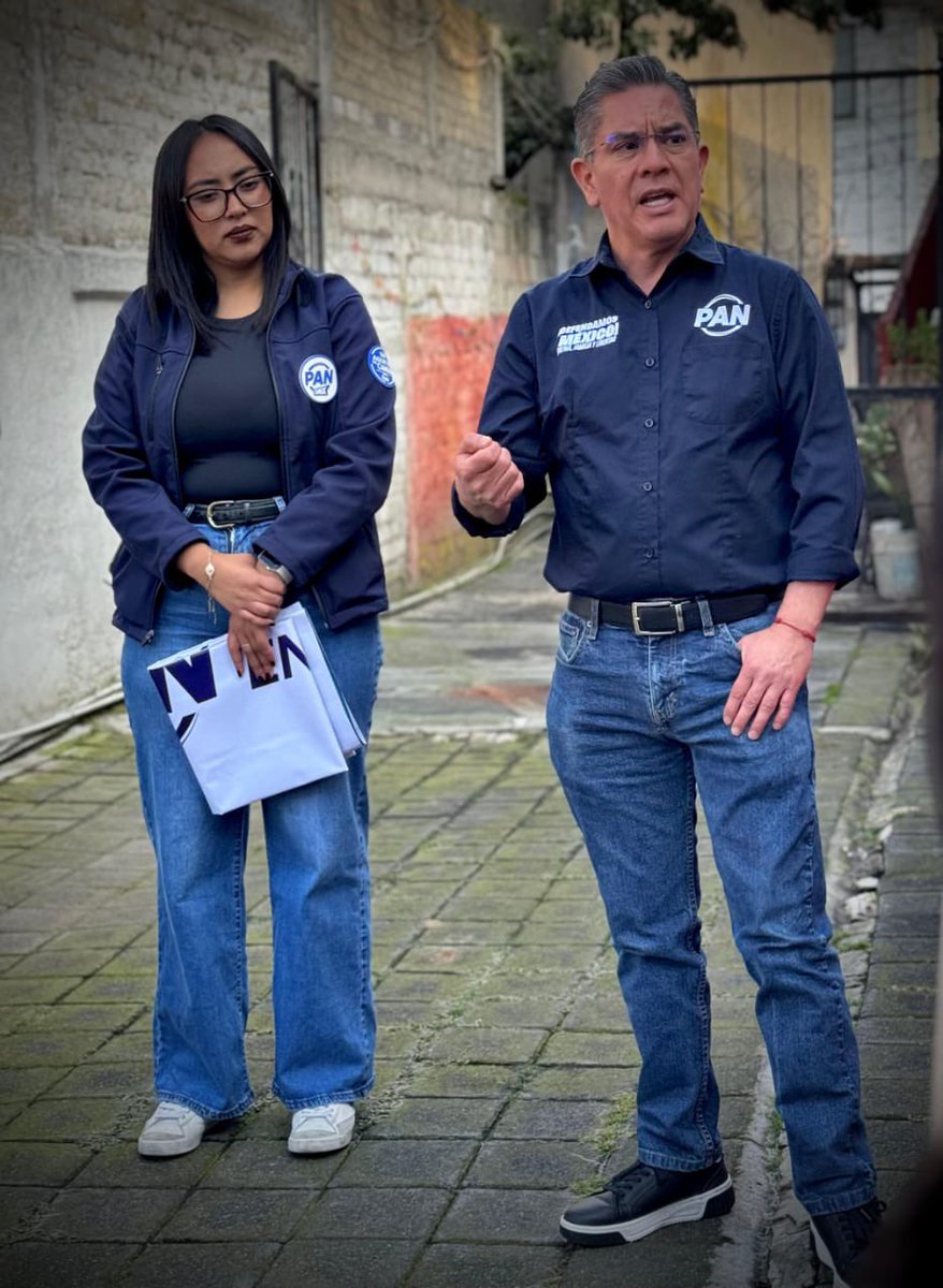 PabloMontesOlmo's tweet photo. En @AccionNacional tenemos el compromiso de llegar a cada rincón de la demarcación. 

En San Bartolo instalamos dos nuevos Comités Seccionales con ciudadanos valientes y propositivos. 
#SolucionesMéxico https://t.co/seSZM9tC95