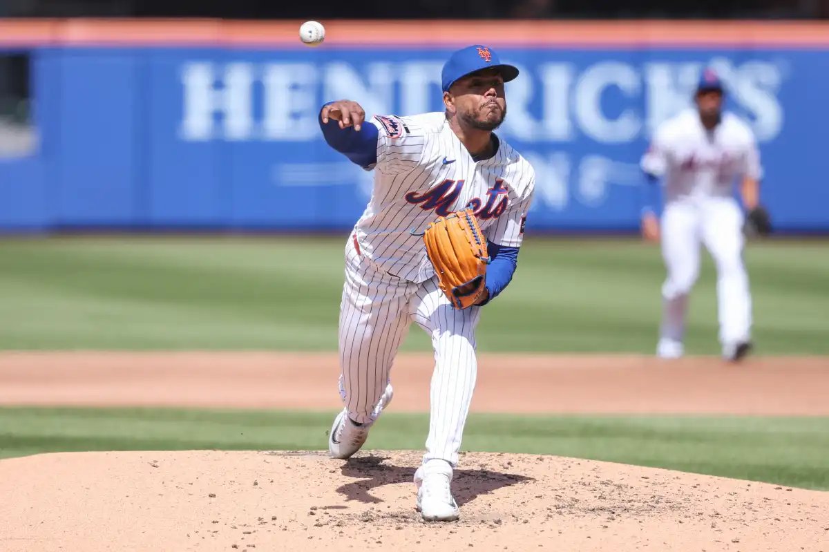SleeperMets's tweet photo. FULL TRADE DETAILS:

Mets receive:
OF Aidan Smith (No. 15)
2B Emilien Pitre (No. 27)  
SP Gary Gill Hill (No. 26)

Rays receive:
Freddy Peralta, SP 

THOUGHTS 🤔⁉️ https://t.co/1Z0PTZCA3V