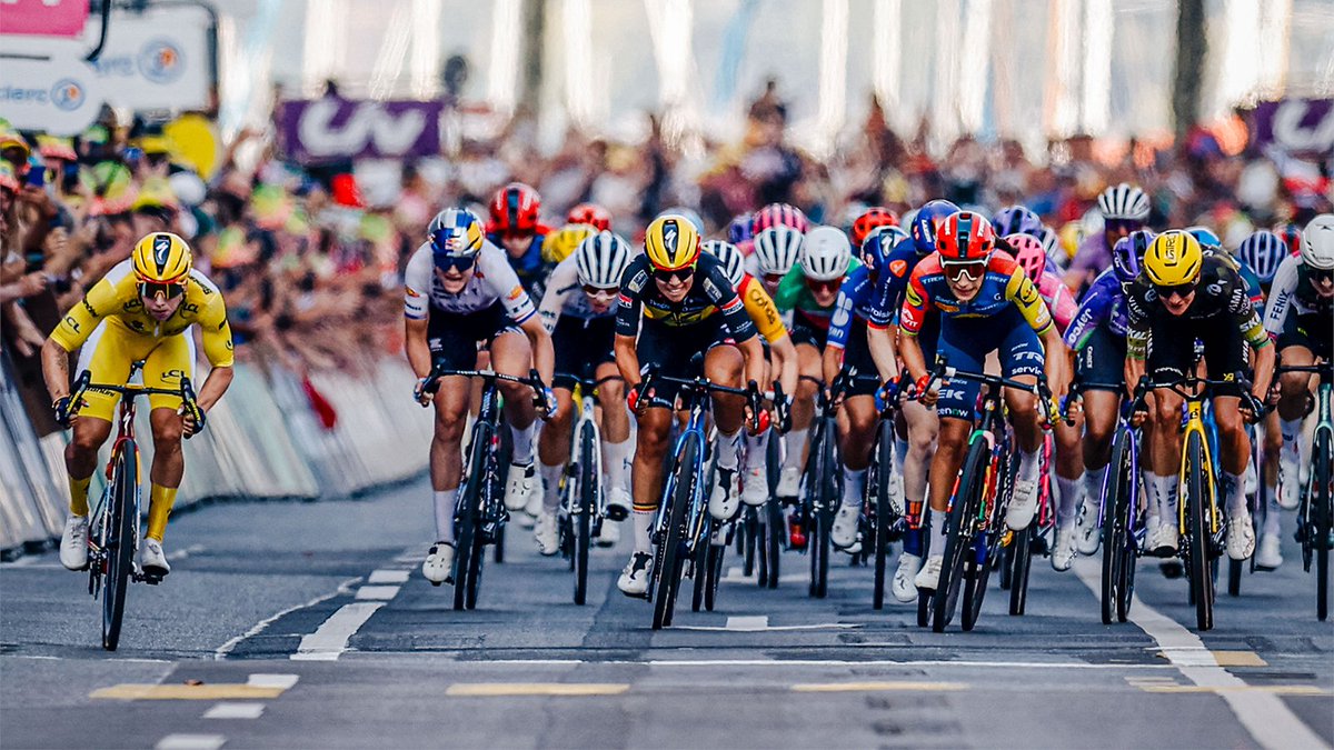 agsoudal's tweet photo. Shari powers to a FOURTH spot in the second stage, her best-ever Tour finish! 🔥🤩💪🏼

Read more: https://t.co/D9MT3rfJte

#AGInsuranceSoudal I 🇨🇭 @LeTourFemmes https://t.co/sGSsFhauzx