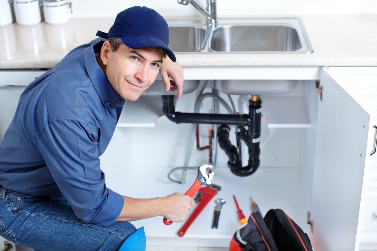IdahoPlumbing's tweet photo. An experienced plumber focuses on solving the cause of the problem, not just clearing the symptoms. #Plumber #PlumbingIdaho #SewerLineReplacement #FixToilets https://t.co/FmYeWZH9cL https://t.co/biOBJe0bW8
