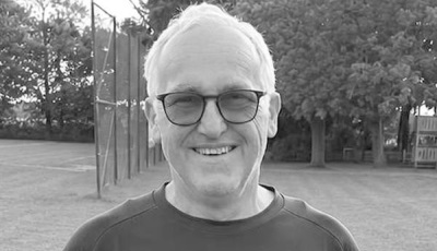 FleetpowerTT's tweet photo. Er war ein Förderer der Tischtennisabteilung. Der Tod von Axel Steffens, Geschäftsführer des TSV Büttel-Neuenlande, hinterlässt eine schmerzliche Lücke.
https://t.co/UFQcaY2s3Q
#Tischtennis #Büttel https://t.co/pCJW0zdKkP