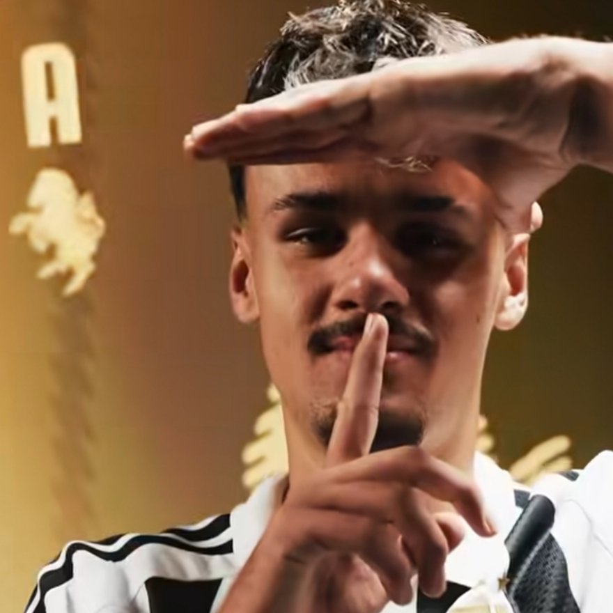 ilMetronomes's tweet photo. Juve's editor team is just on another level 
Top introduction video as always.

Welcome Kolo and Kerim! https://t.co/5iKhBcHoRU