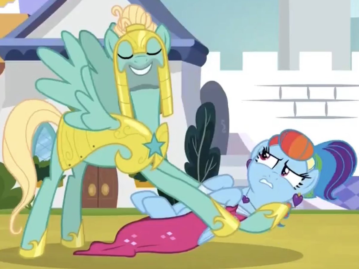 caughtyasnoopin's tweet photo. @floofinian Now that you mention it- he DID back up and stop smiling when dashie started reciprocating, he genuinely didnt mean to trip her, and when he caught her he kept a LOT of distance. https://t.co/saeFTa1GdS