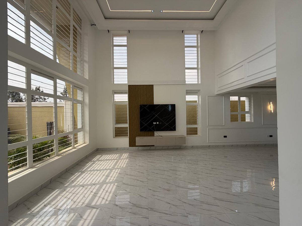 NikasRealty's tweet photo. 5-Bed Maisonette for Sale in Kenyatta Heritage!Unbeatable value in a prime location!
 Get this spacious 5-bedroom maisonette today.
Location: Kenyatta areaPrice: KSh 15 Million only!
Status: Ready for occupation

📞 0759230871 https://t.co/tviS43bqRj