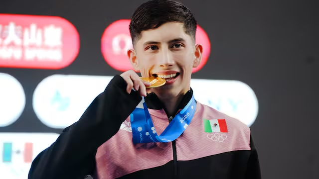 OlimpismoMex's tweet photo. ¡Que tremenda competencia de Randal Willars! 

¡Medalla de oro! 🥇🇲🇽

Randal se corona campeón centrocaribeño con 570.70 puntos, para poner en perspectiva, con esa puntuación se hubiera coronado campeón mundial en 2025 y campeón olímpico en 2024.

Medalla de oro mundial 2025: Cassiel Rousseau🇦🇺 - 534.80
Medalla de oro olímpica 2024: Cao Yuan🇨🇳 - 547.50

Además se hizo el 1-2 gracias a la plata de Emilio Treviño.

🥇 Randal Willars🇲🇽 - 570.70
🥈 Emilio Treviño🇲🇽 - 484.60
🥉 Jesús González🇻🇪 - 419.55