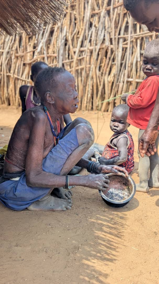 NdyasimaN's tweet photo. People in Karamoja has continue dieing hunger per minute, per hour and per day 😭, A bad government cannot only be called as a 'bad' government; the real adjective should be this: Enemy! Yes, bad government is a real enemy for the country it governs, an enemy within!
#FREEUGANDA https://t.co/cfQ8lQtcX3