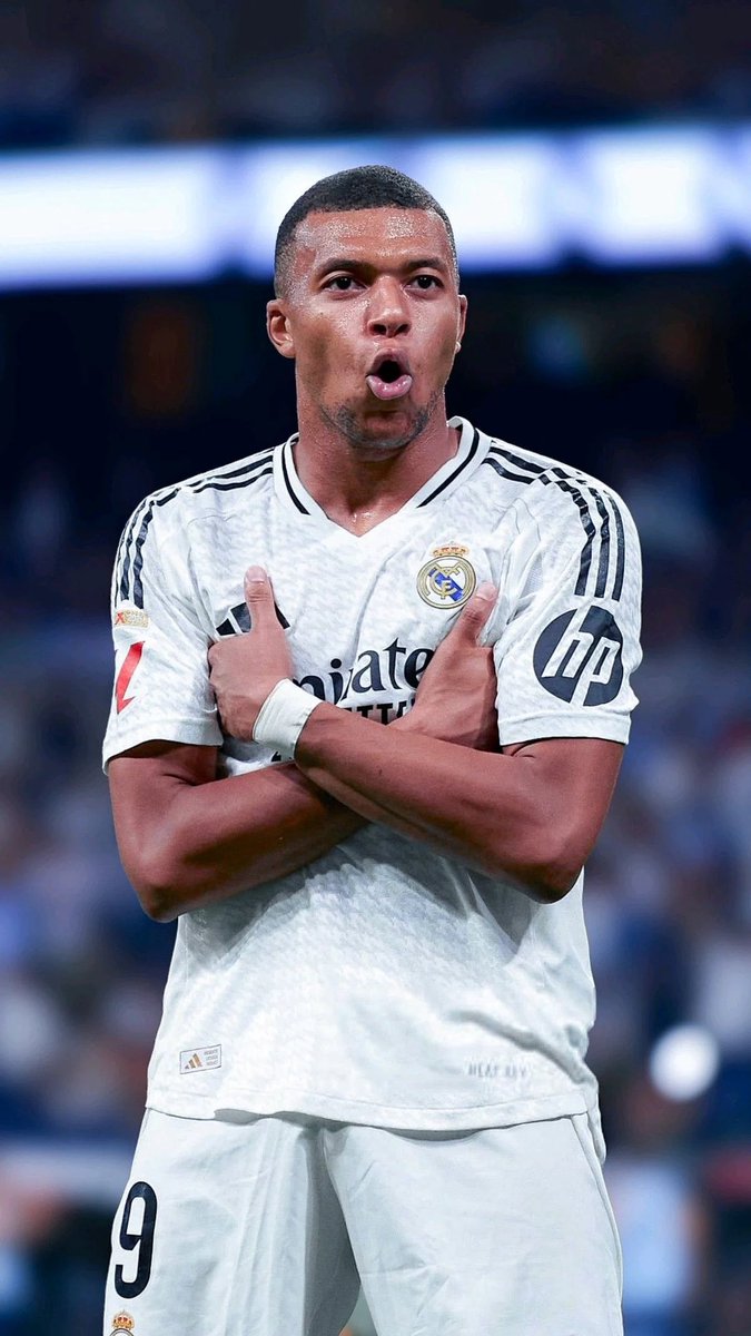 UTDFORDVT's tweet photo. 🚨🚨 Top 5 Highest Rejected Transfer Bids in Football History (as of 2026, per reliable reports).

1. Kylian Mbappé (£259m / €300m)  
PSG (France) rejected bid from Al-Hilal (Saudi Arabia) in 2023.  
French striker – wanted Real Madrid instead and left PSG on a free later.

2. Lionel Messi (£225m / €250m)  
Barcelona (Spain) rejected bid from Inter Milan (Italy) in 2006.  
Argentine legend – teenage Messi stayed and became a Barça icon.

3. Kylian Mbappé (£171.7m)  
PSG (France) rejected bid from Real Madrid (Spain) in 2021.  
French superstar – multiple bids turned down before joining Madrid as a free agent.

4. Mohamed Salah (£150m+ with add-ons)  
Liverpool (England) rejected bid from Al-Ittihad (Saudi Arabia) in 2023.  
Egyptian king – late-window offer dismissed; Salah stayed and delivered more titles.

5. Julian Álvarez (£129m / €150m)  
Atlético Madrid (Spain) rejected bid from Real Madrid (Spain) in 2026.  
Argentine forward – cross-city rivals’ offer turned down.