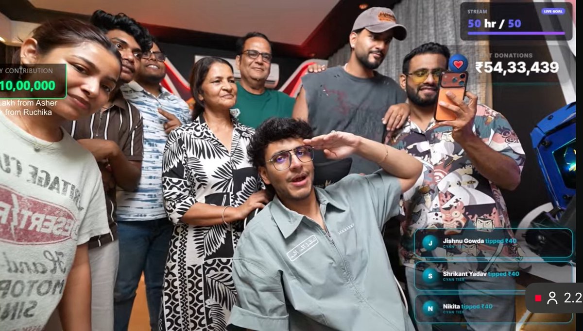 whenSspeaks's tweet photo. @TheKhabriTweets Reason i love Malhan family 🥹🫶🏻

#AbhishekMalhan #TriggeredInsaan https://t.co/TLtYJCftzx