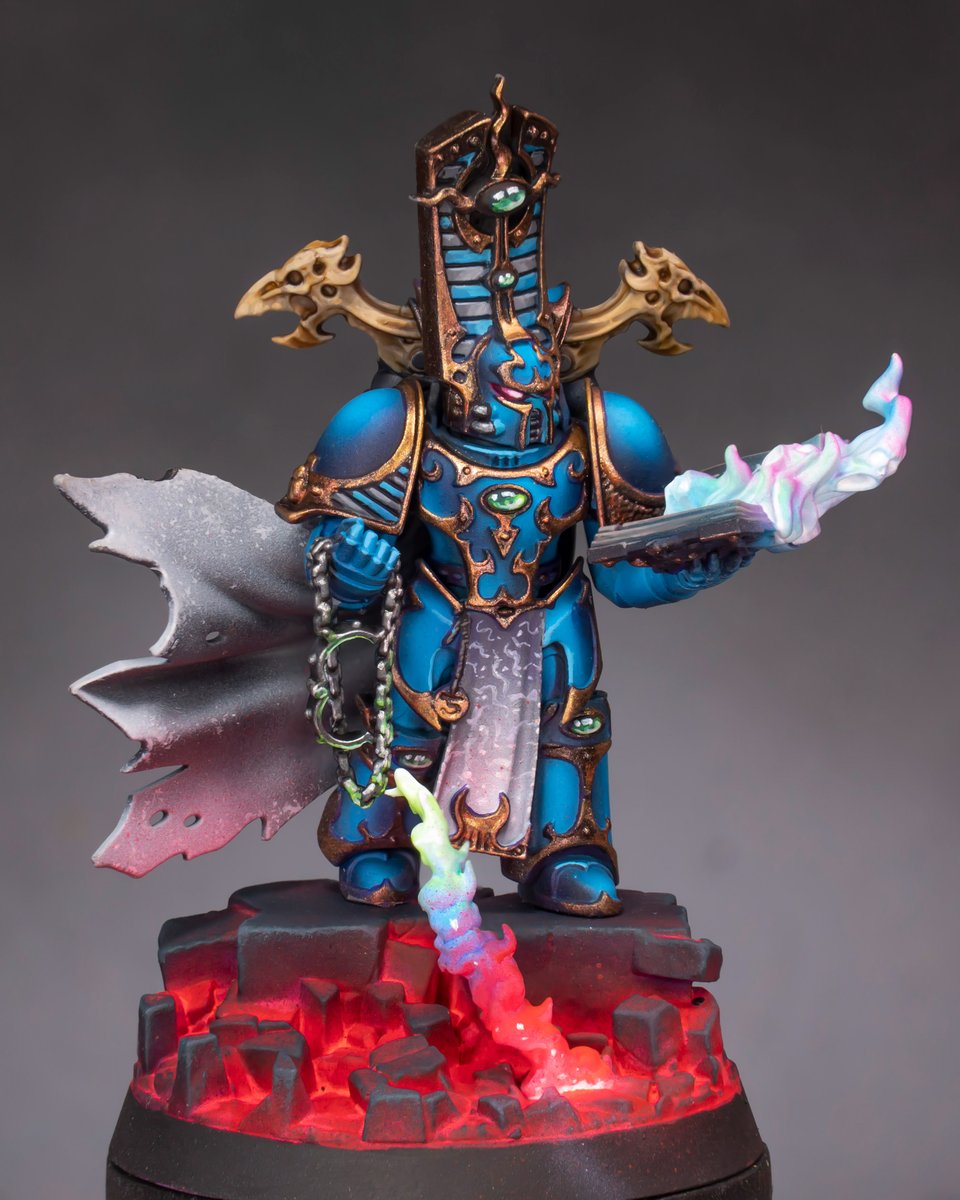 サリュ A quick paint of this sorcerer conversion. Deadly Print Studio