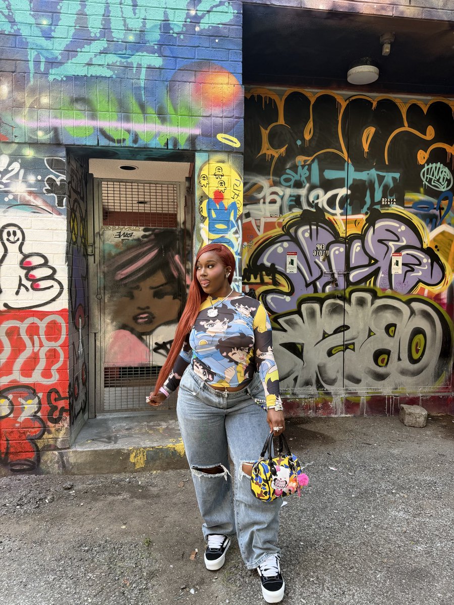 luv4snorteeee's tweet photo. currently missing the 6ix side :( https://t.co/J6wL90jPMS
