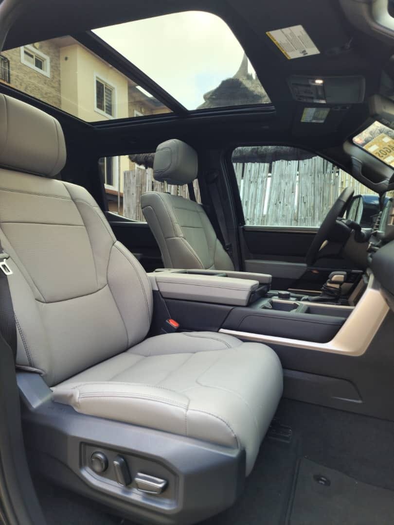 calebautos's tweet photo. 2025
Toyota Tundra Platinum 
Foreign Used. 
#130M
Abuja
📞 08169802279 WhatsApp or Dm 

Kindly repost for customers 🙏 
#Abujacommunity #Lagos Mbaka Jonathan Seun Kuti Janet 
@mvcciido_szn https://t.co/UB8vQBzQpM