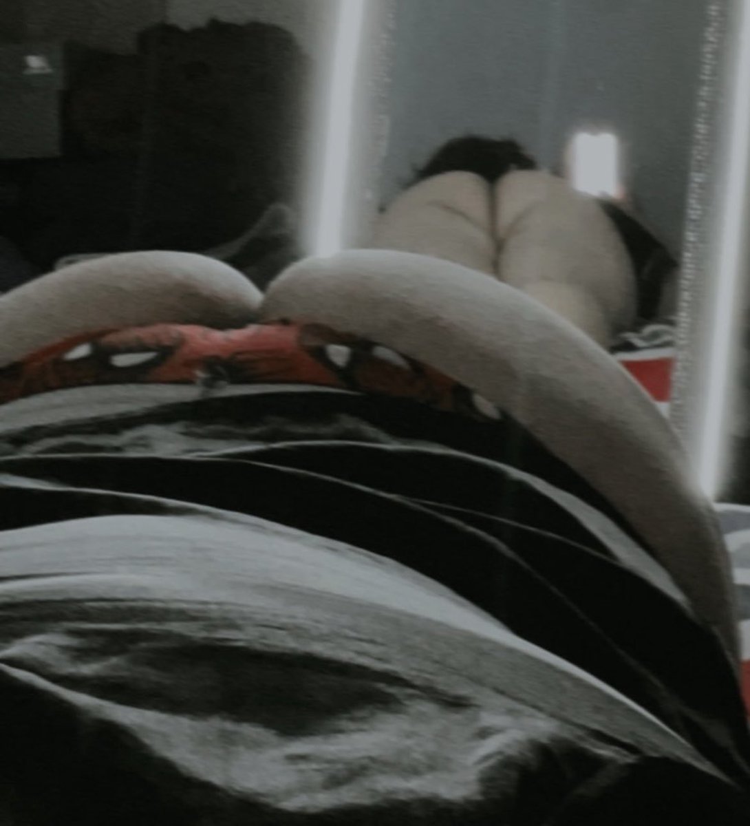 Joss_hot08's tweet photo. @elgabo040 Que dices si te regalo unas mamadas 🤤 el mío es el sábado y me regalas tu verga 🤤🤤 https://t.co/3oKyDpH81w