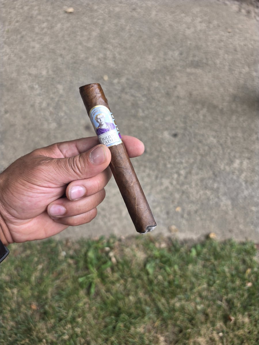 abround24's tweet photo. Outside this weekend https://t.co/AwAw4I97a6