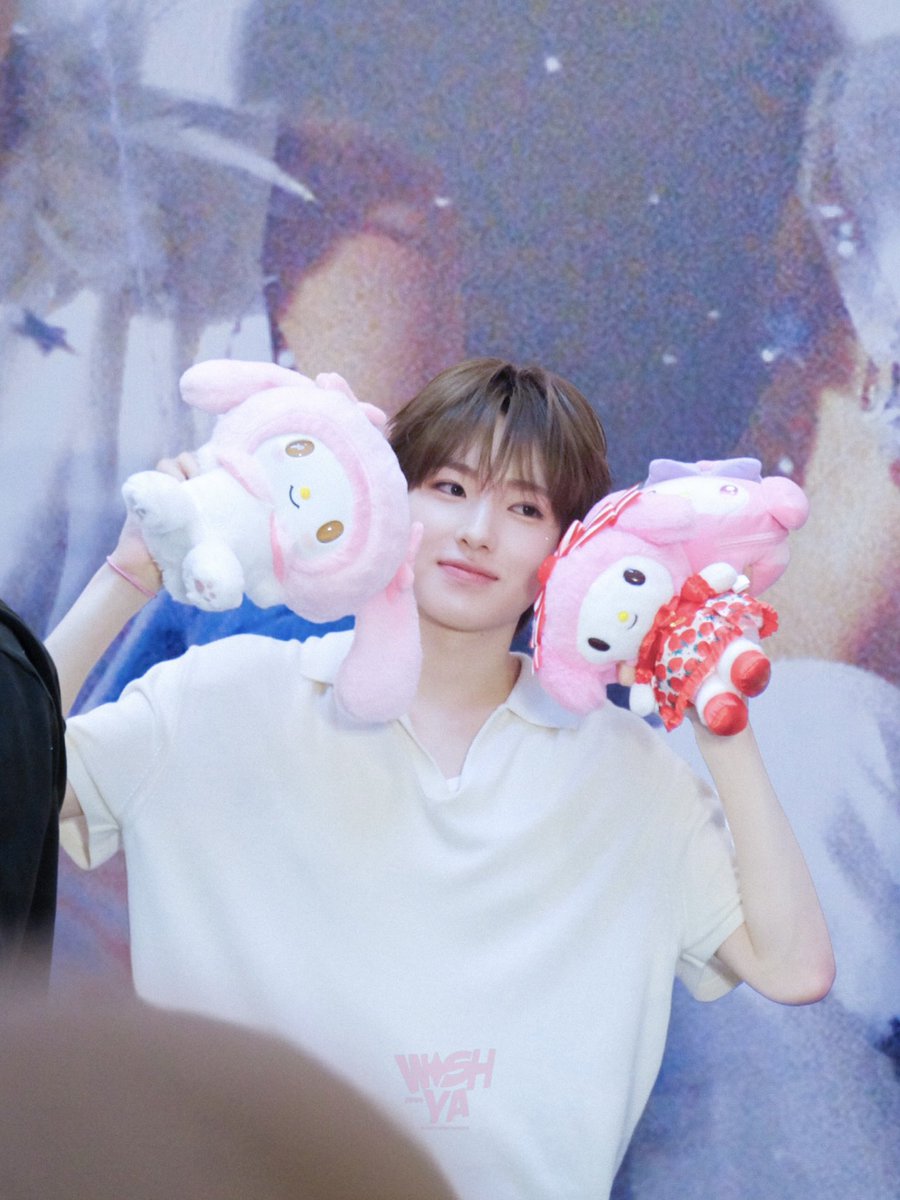 iwish_ya18's tweet photo. 260802 ode to love fansign in KL

드디어….ㅠㅠ🥐💝

#NCTWISH #SAKUYA #사쿠야 #サクヤ　
#엔시티위시 #MAKESTAR #nctwishfansigninkl https://t.co/HinckE1DKG