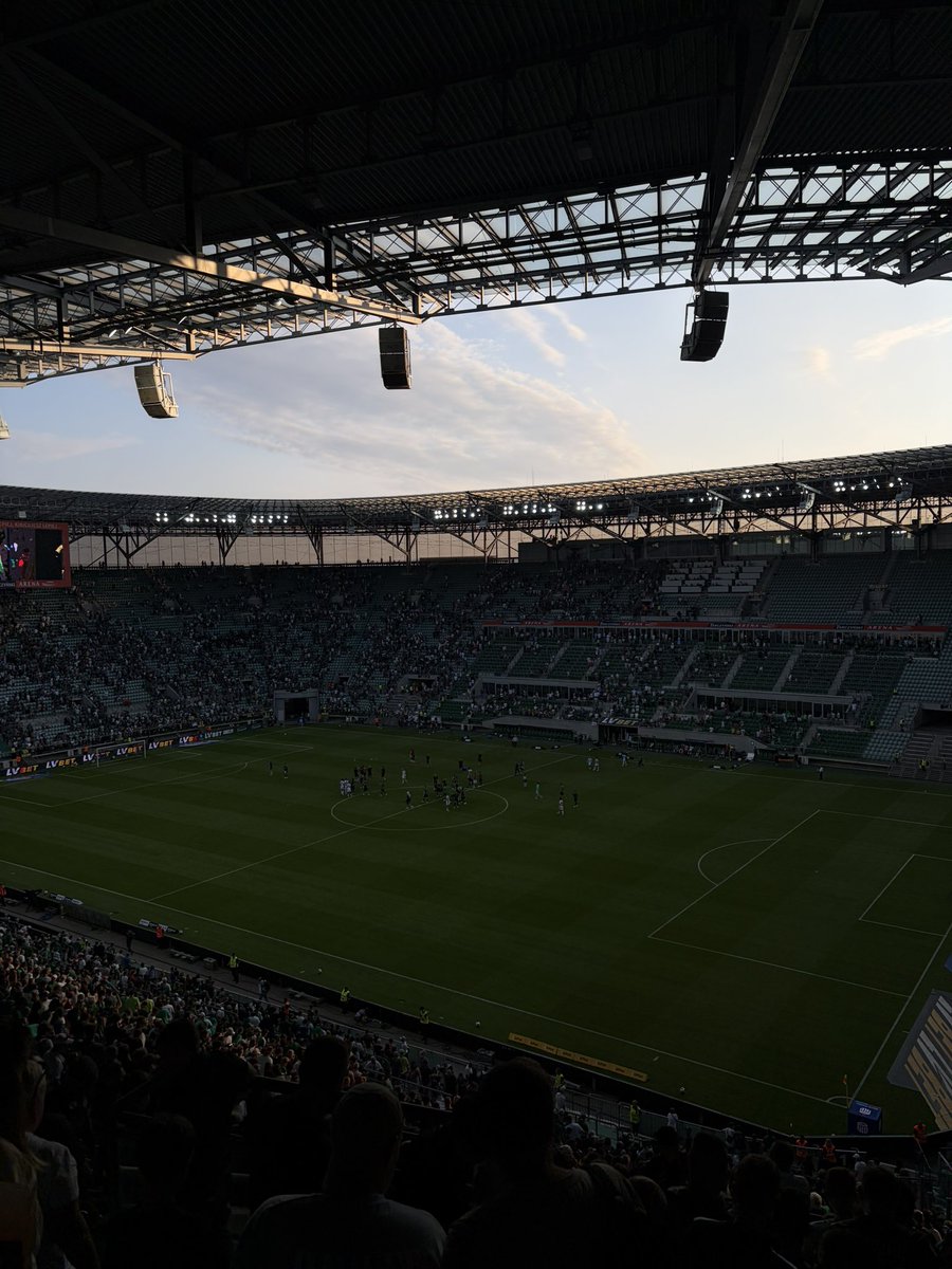 Luunaaa266's tweet photo. MECZ Z KATEGORII MECZ
#ŚLĄRCZ https://t.co/X5BIZgLmIo