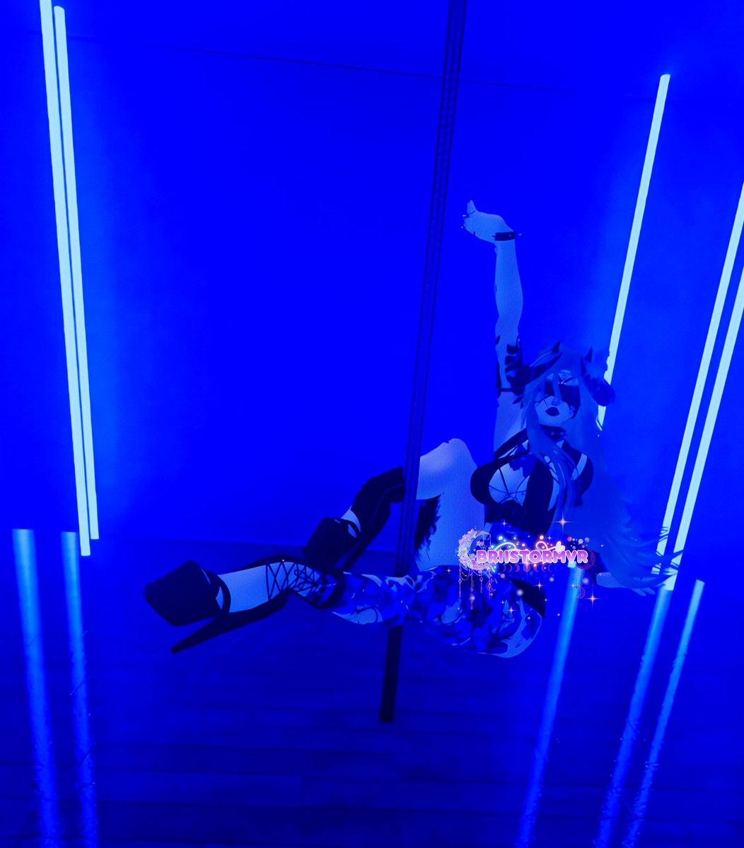 Not_bstormvr's tweet photo. Haven't been on pole in a minute (photos from last vid) ♡

#vrchat #vrchatfbt #vrchatdancer #poledancer #dancer #vrc #vrcdancer https://t.co/mWzwLyWalj