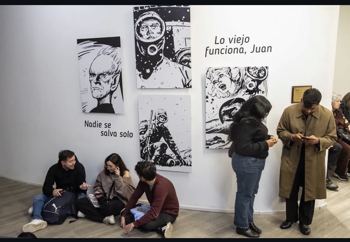 gonzalomruiz's tweet photo. Alguien hizo una muestra del Eternauta citando dos frases que no están en la historieta. https://t.co/DLe5GdEqfs