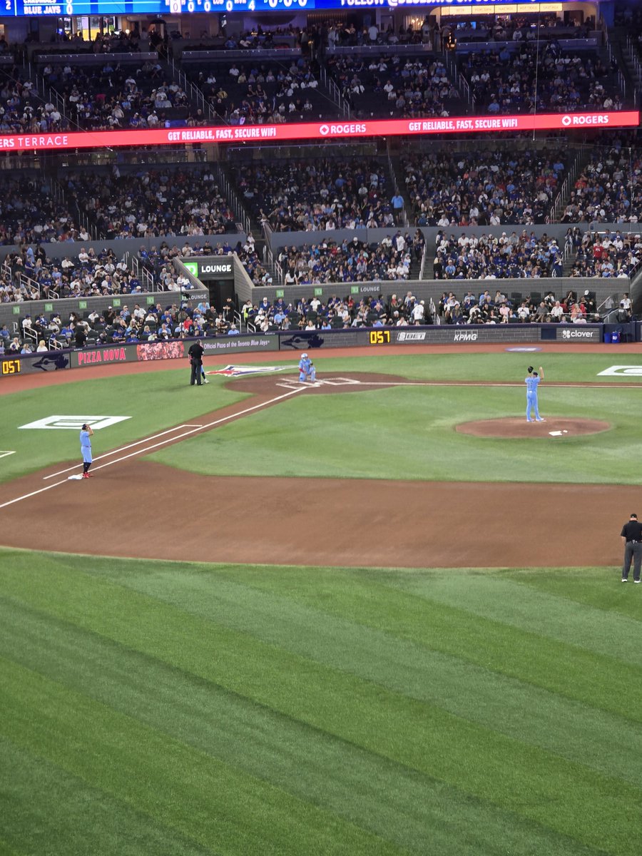 ChrisTheEnigma5's tweet photo. Got to get to the @BlueJays game, been along time since I have been to one, lets go jays #BlueJays50 https://t.co/MMoExXYhs3