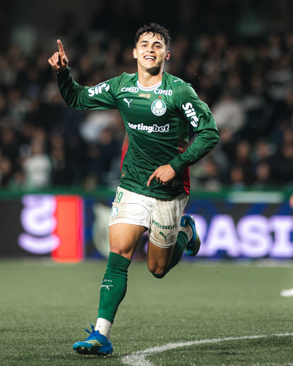 amorimbaiano's tweet photo. a única coisa que eu tenho certeza pra hoje é que vai ter gol do super sosa https://t.co/KA5VhzZVvf